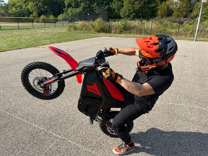 Riders Yozma IN 10 în deșert